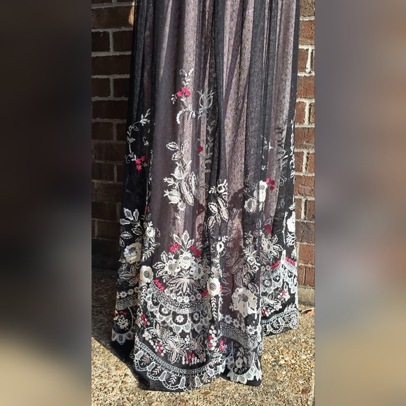 Karen Millen Floral Lace Maxi Dress - Picture 4 of 10